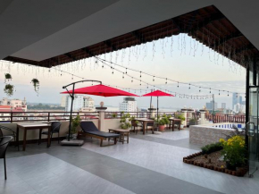  Queenwood Hotel  Phnom Penh